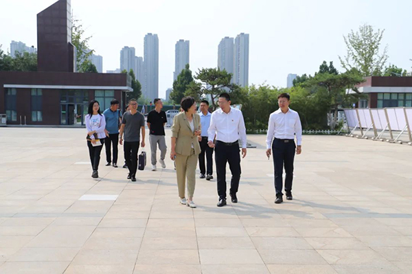 大庆实验中学到历城二中参观考察