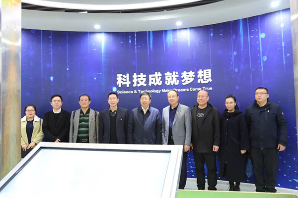 河北衡水中学到我校参观交流