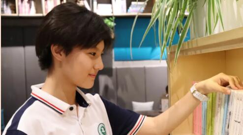 高二15班:郑昱泽