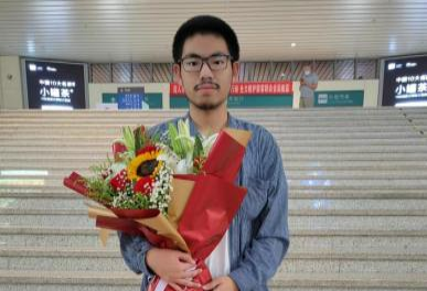 赵昱淏 生物奥赛金牌