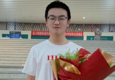 廖一岩 生物奥赛金牌（全国第二名）